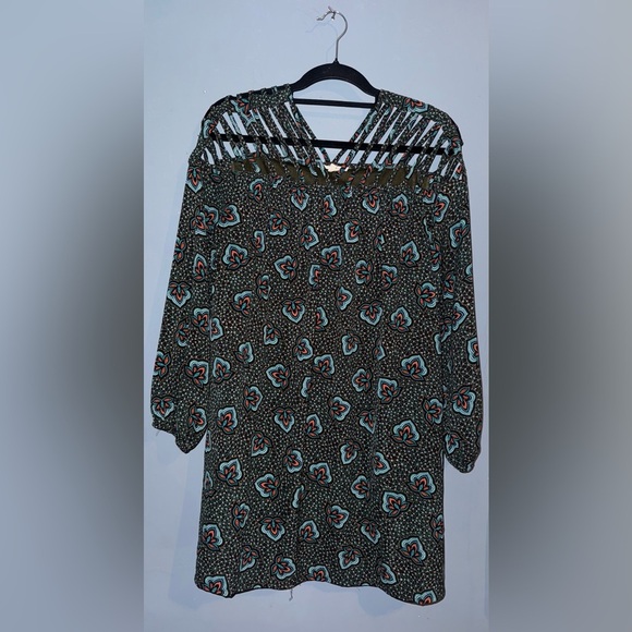 Entro Black and Blue Floral Blouse - Picture 1 of 5